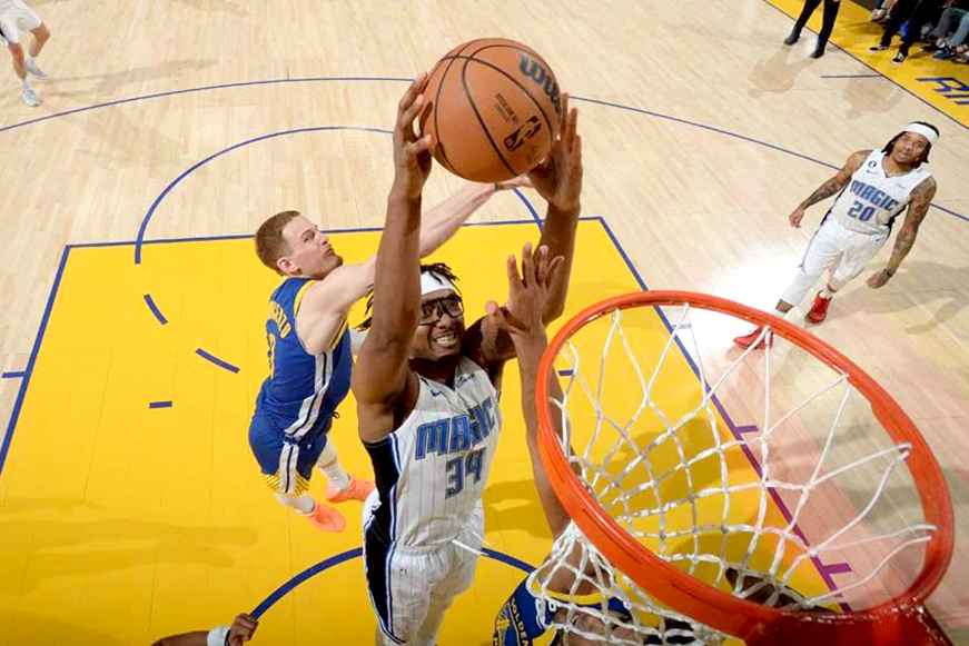 Mất cả Curry lẫn Klay Thompson, Golden State bị Orlando Magic hạ gục ngay trên sân nhà