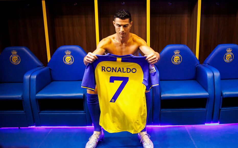 Chi tiết số tiền 400 triệu euro mà Ronaldo nhận được ở Al Nassr Chi tiết số tiền 400 triệu euro mà Ronaldo nhận được ở Al Nassr