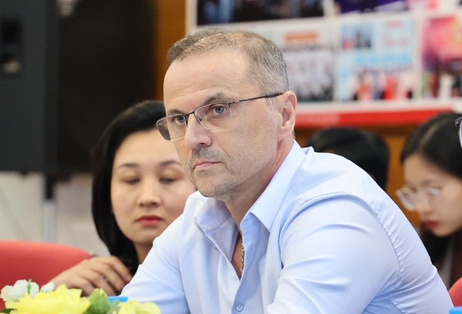 Tân HLV Hà Nội gặp khó ở Siêu cúp QG 2022 vì… AFF Cup