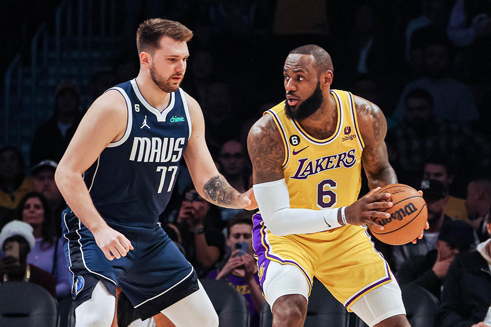 Luka Doncic có triple-double, Dallas Mavericks vượt qua Lakers nghẹt thở sau 2 hiệp phụ
