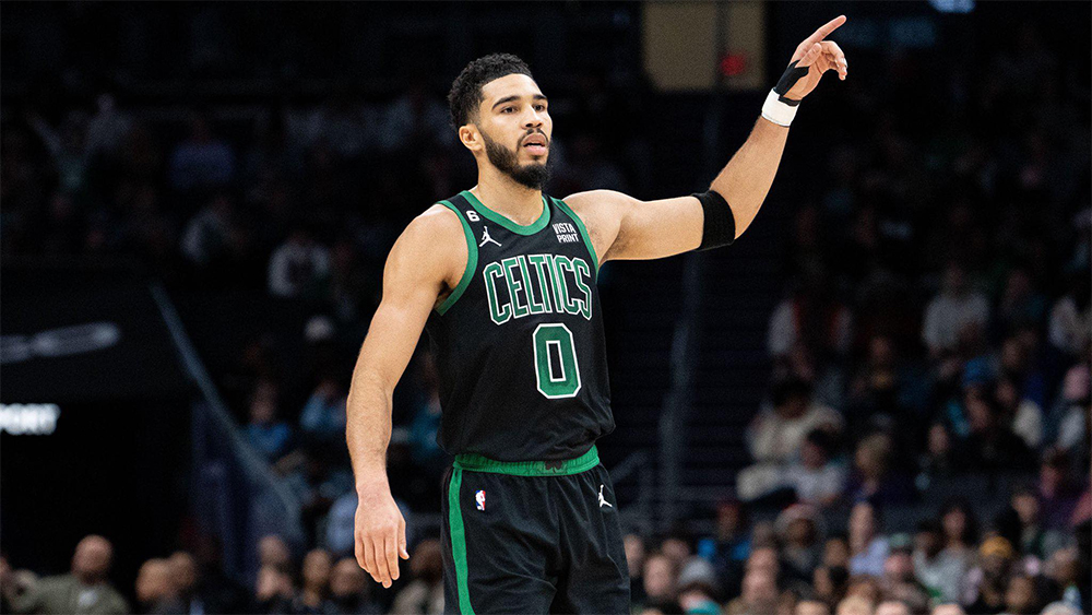Rực cháy với 51 điểm, Jayson Tatum giúp Boston Celtics có chiến thắng thứ 7 liên tiếp Rực cháy với 51 điểm, Jayson Tatum giúp Boston Celtics có chiến thắng thứ 7 liên tiếp