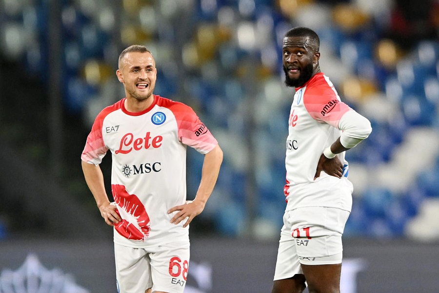 Đội cuối bảng Cremonese gây sốc khi loại Napoli ở Coppa Italia