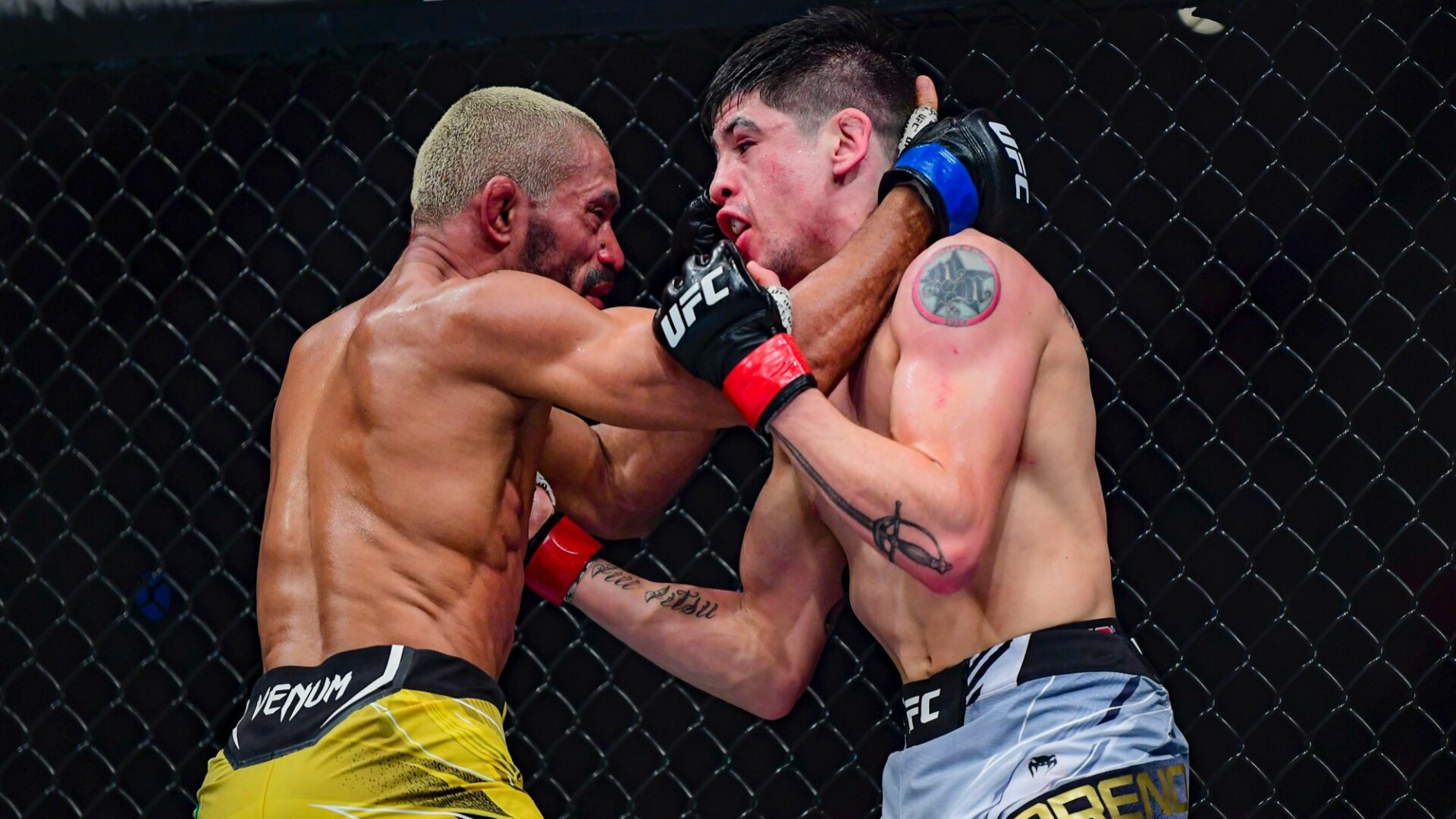 Những "cái nhất" thú vị từ đại chiến Figueiredo vs Moreno tại UFC 283