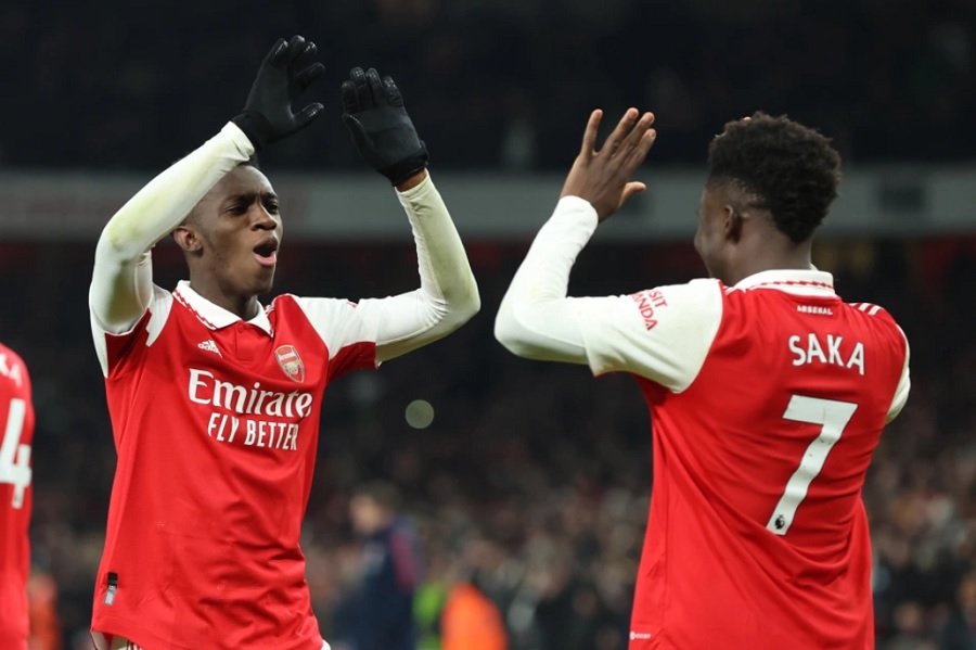 Arsenal tạo đột biến để đạt 50 điểm phi thường sau nửa chặng đường
