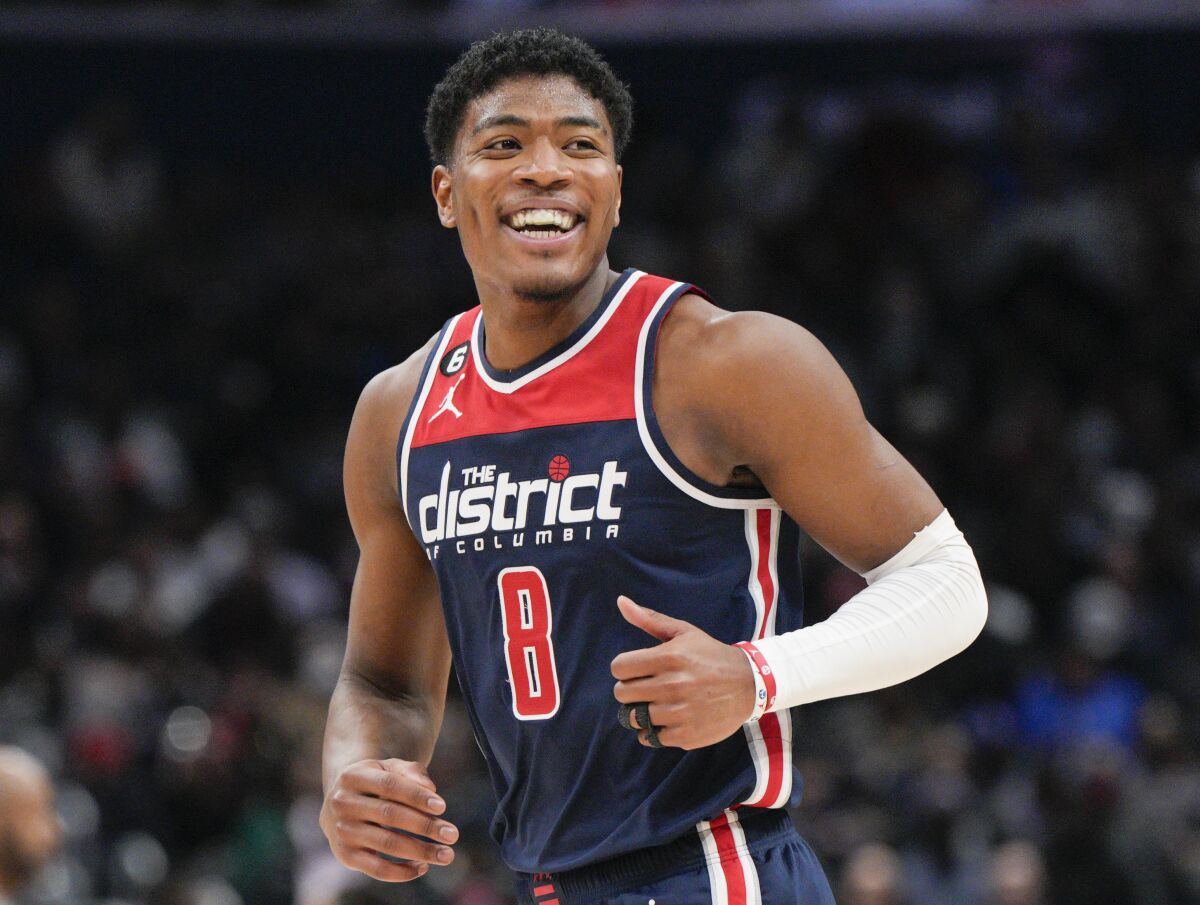 Nóng: Lakers nổ bom tấn trade đầu tiên năm 2023, chiêu mộ bigman Nhật Bản Rui Hachimura