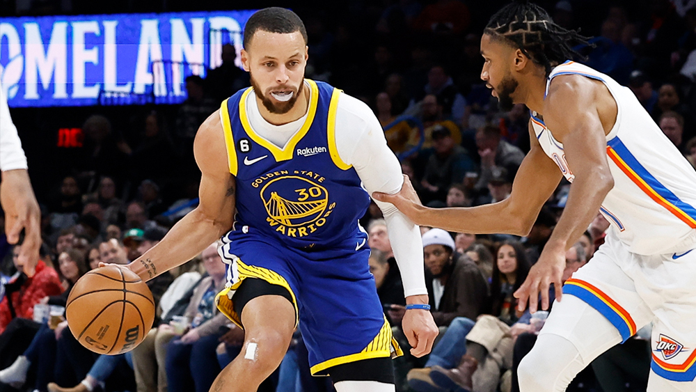 “Bếp trưởng” Stephen Curry thăng hoa, Golden State Warriors chiến thắng trên sân khách