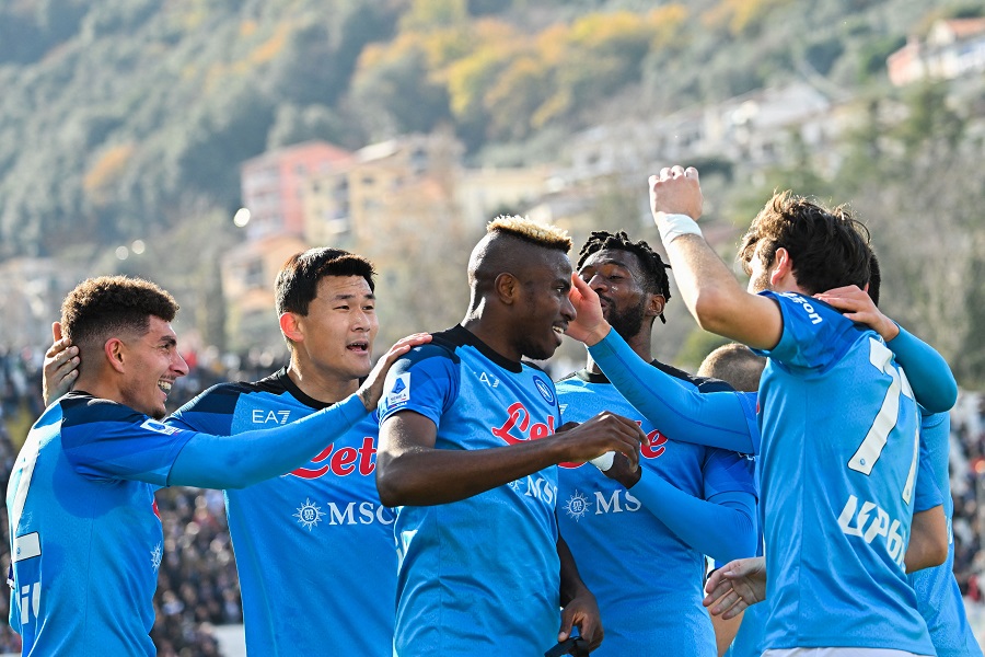 Napoli thắng nhiều nhất Serie A trong kỷ nguyên 3 điểm
