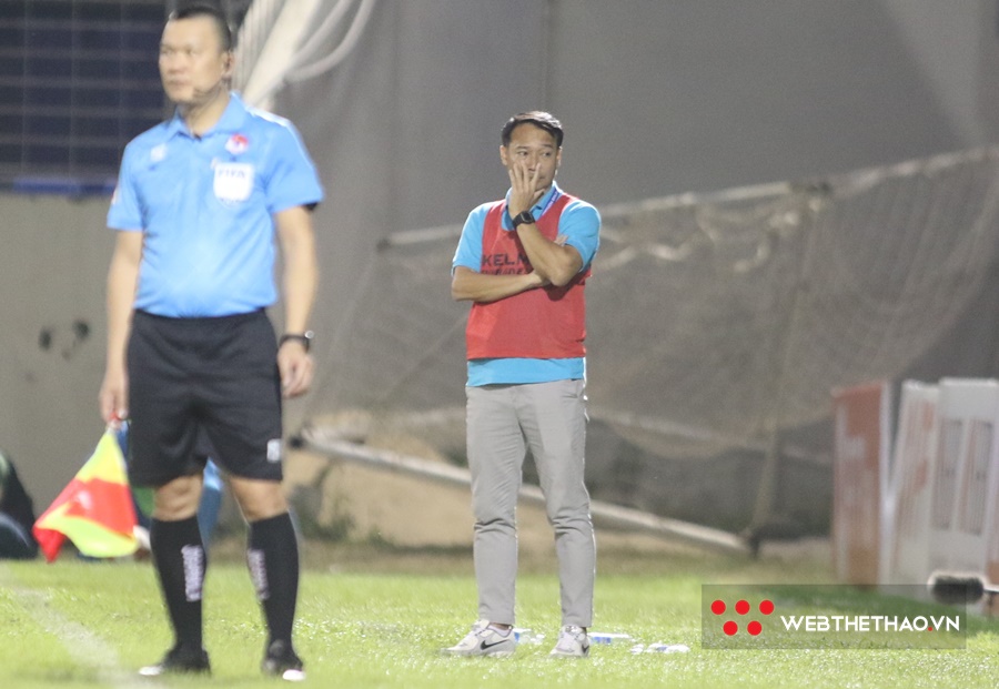 Ngạo nghễ đứng đầu bảng V.League 2023, HLV Nam Định tuyên chiến với HAGL