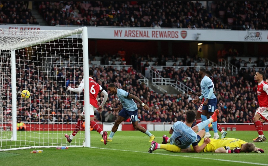 Arsenal không thắng 3 trận liên tiếp lần đầu tiên sau gần một năm Arsenal không thắng 3 trận liên tiếp lần đầu tiên sau gần một năm