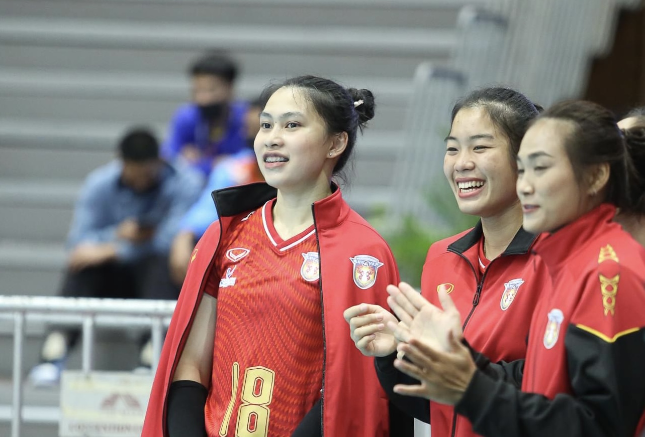 Than Quảng Ninh chi&ecirc;u mộ ngoại binh Th&aacute;i Lan chuẩn bị cho v&ograve;ng I giải VĐQG 2023