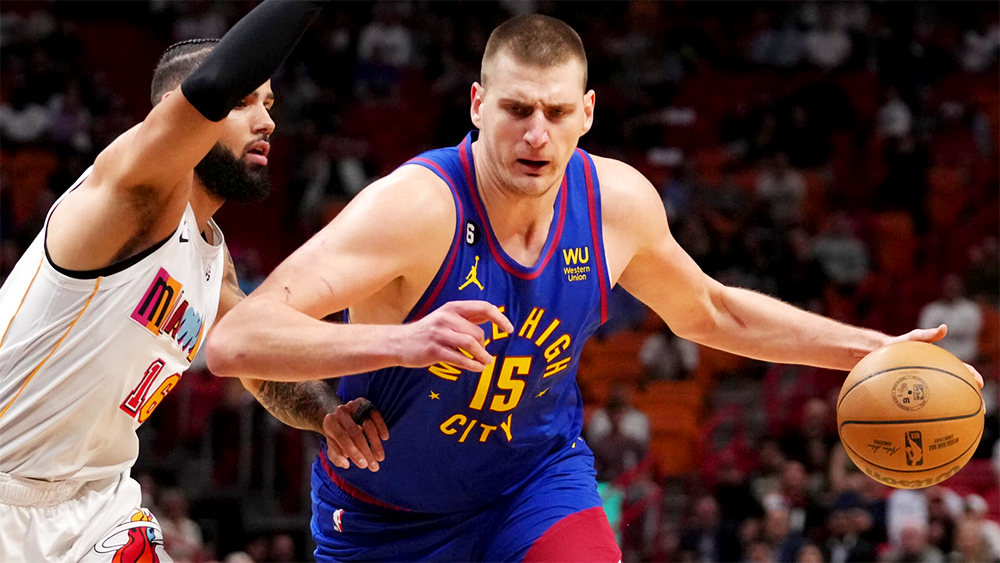 Nikola Jokic xuất sắc như thường lệ, Denver Nuggets thắng nghẹt thở Miami Heat