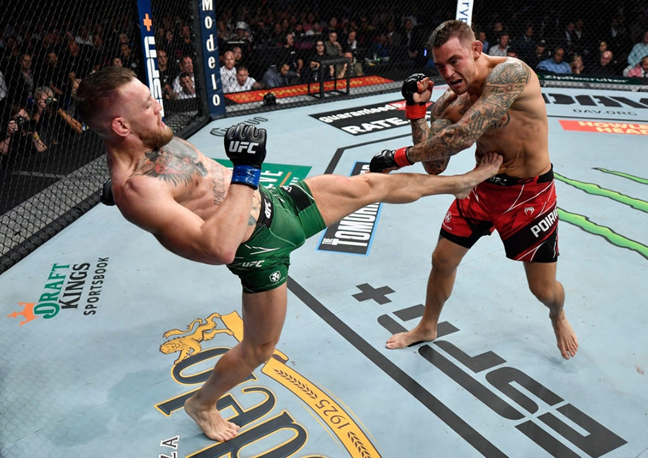 Conor McGregor khoe tuyệt kĩ d&ugrave;ng để hạ gục Michael Chandler