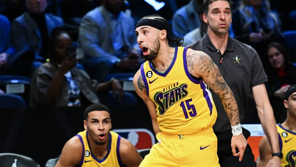 Tự báo trước tương lai rồi ném game-winner, Jose Alvarado rực sáng NBA Rising Stars 2023 Tự báo trước tương lai rồi ném game-winner, Jose Alvarado rực sáng NBA Rising Stars 2023
