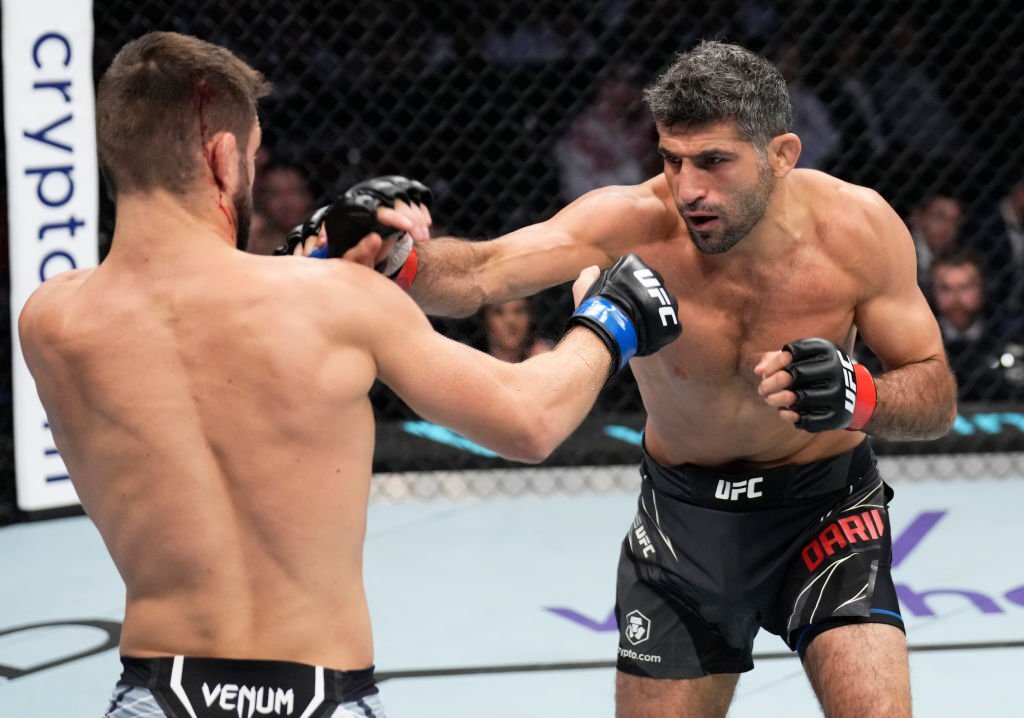 Beneil Dariush: "Lỗ hổng trong lối đánh của Islam Makhachev đã lộ rõ ở UFC 284"