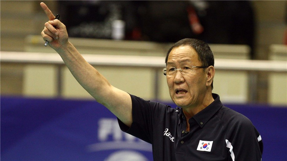 Đội tuyển bóng chuyền nam Thái Lan được FIVB tăng cường HLV hỗ trợ