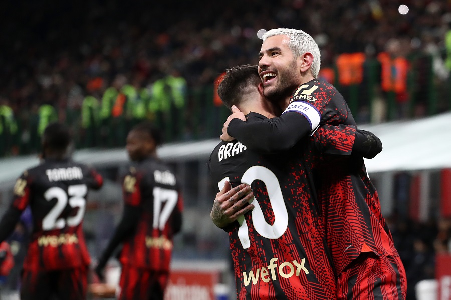 AC Milan thắng 4 trận liên tiếp với hàng thủ được “lột xác” AC Milan thắng 4 trận liên tiếp với hàng thủ được “lột xác”