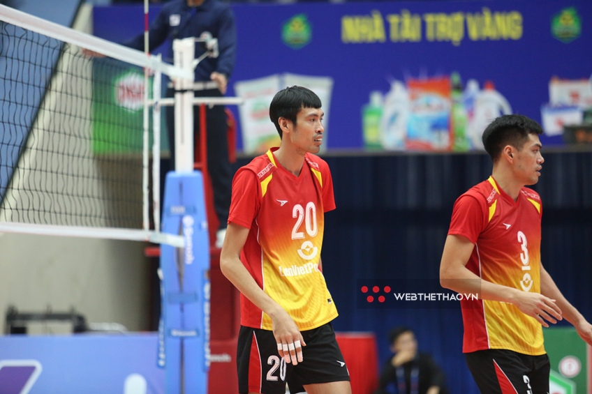 Top 5 VĐV nam chiều cao khủng nhất giải bóng chuyền VĐQG 2023: Cù Văn Hoàn chia ngôi đầu