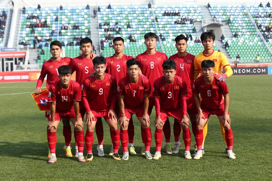 Đội hình ra sân U20 Việt Nam vs U20 Qatar: Quốc Việt lĩnh xướng hàng công