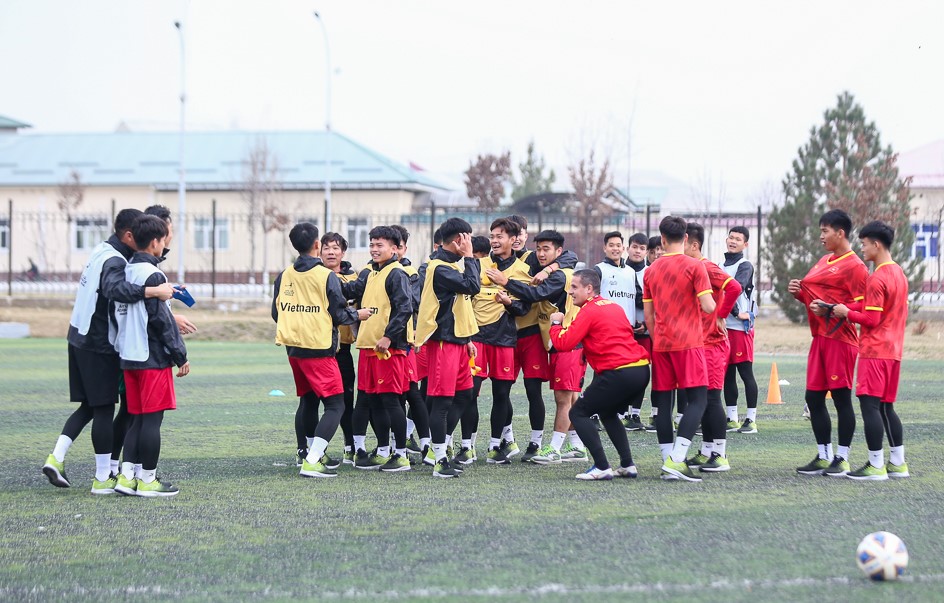 Đội hình ra sân U20 Việt Nam vs U20 Iran: Quốc Việt, Văn Trường bất ngờ dự bị