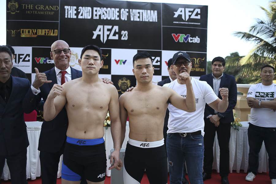 AFC 23 - Hoàng Nam Thắng đối đầu "Quái vật" từ Hàn Quốc