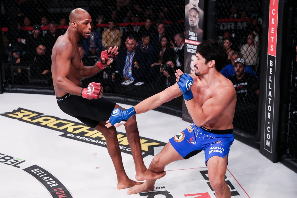 Michael Page yêu cầu tranh đai Bellator sau cú đá "xé gối" đối thủ