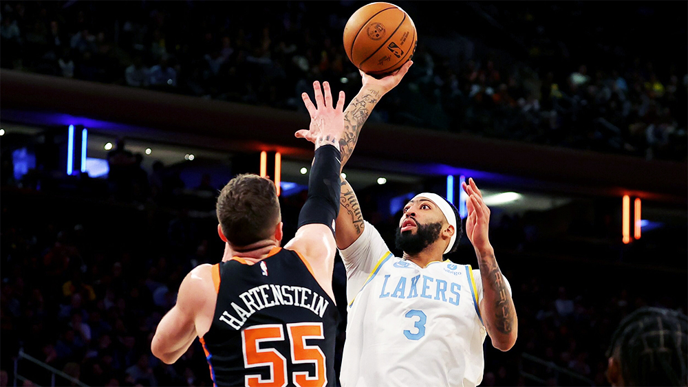 Bỏ lỡ cơ hội vàng để thăng hạng, Los Angeles Lakers lại rơi xuống hạng 11 miền Tây
