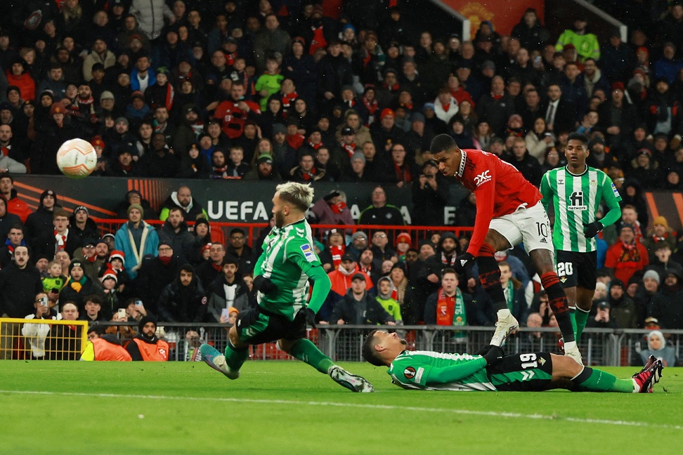 Nhận định Real Betis vs MU: Thêm một lần quỵ gối