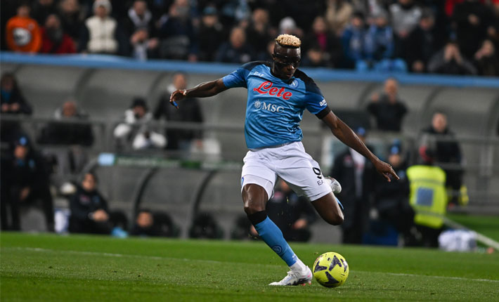 Nhận định Napoli vs Frankfurt: Trận đấu thủ tục