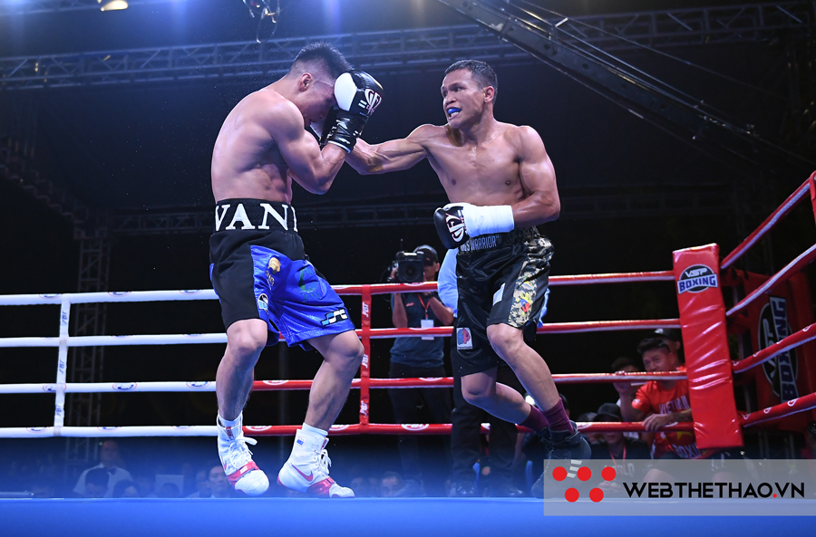 Charly Suarez knockout siêu sao Boxing Australia, thâu tóm 4 đai vô địch châu lục