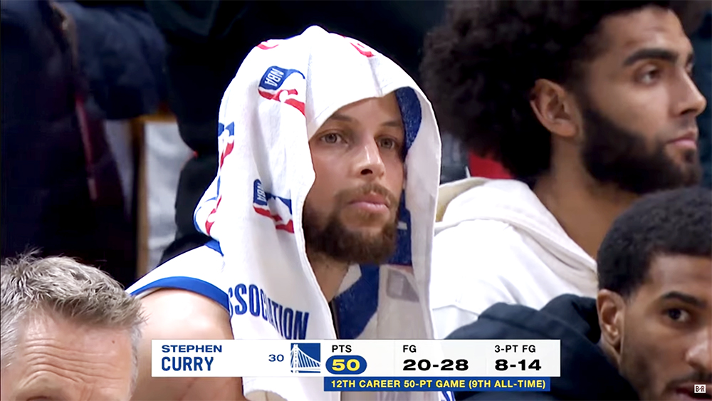Stephen Curry ghi 50 điểm vẫn bất lực nhìn Warriors thua 9 trận sân khách liên tiếp