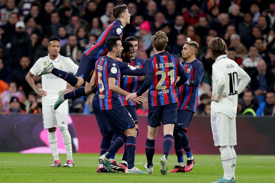 Đội hình ra sân dự kiến Barca vs Real Madrid: Pedri lỡ Siêu kinh điển
