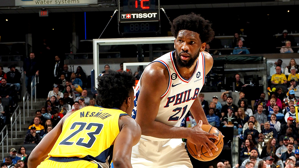 Joel Embiid quân bình chuỗi trận kỷ lục của LeBron James, đưa 76ers đến 8 trận bất bại