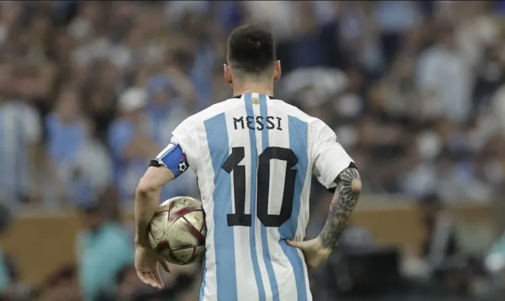 2 cột mốc mà Messi có thể chạm tới trước Panama và Curacao