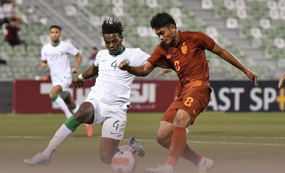 Bị đồng đội Ronaldo chọc thủng lưới, U23 Thái Lan vẫn khiến U23 Saudi Arabia nếm trái đắng