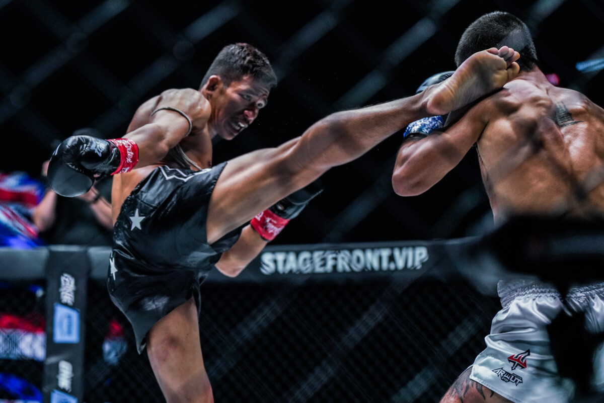 ONE Championship: Superlek KO Danial Williams với combo mẫu mực, bảo vệ đai Kickboxing hạng ruồi ONE Championship: Superlek KO Danial Williams với combo mẫu mực, bảo vệ đai Kickboxing hạng ruồi