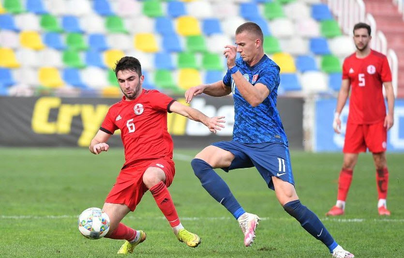 Nhận định Slovakia vs Bosnia: Khách lấn chủ