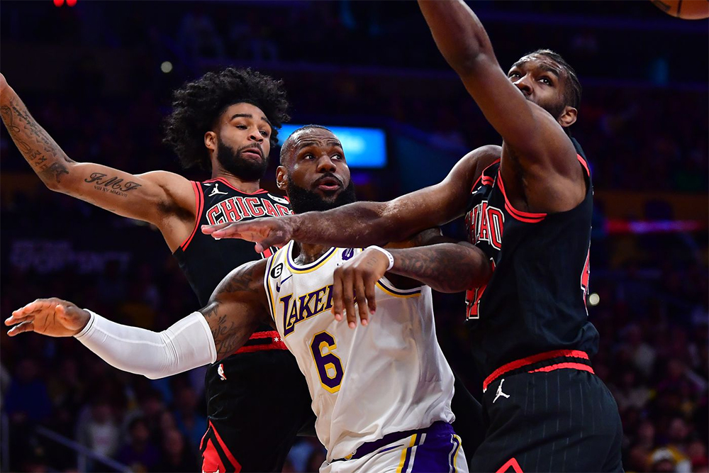 LeBron James chia sẻ động lực phía sau màn tái xuất bất ngờ cho Los Angeles Lakers