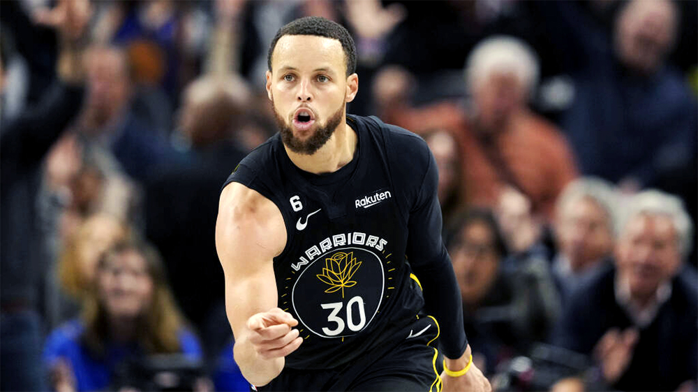 Stephen Curry bùng nổ ở hiệp 4, Warriors ngược dòng cảm xúc trước New Orleans Pelicans Stephen Curry bùng nổ ở hiệp 4, Warriors ngược dòng cảm xúc trước New Orleans Pelicans