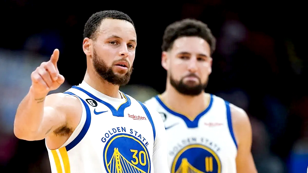 Stephen Curry cùng Klay Thompson nối dài kỷ lục ném 3 điểm vô tiền khoáng hậu tại NBA