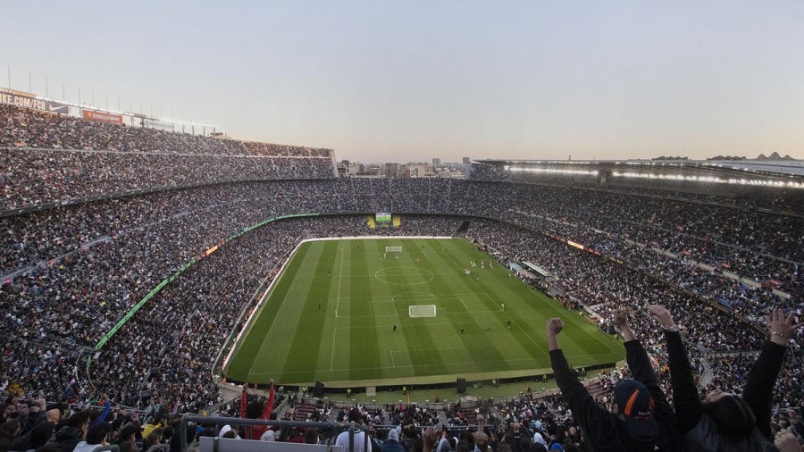 Barca sẽ tốn bao nhiêu tiền khi không chơi ở sân Nou Camp?