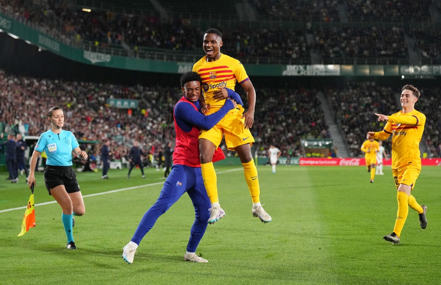 Ansu Fati ghi bàn thắng được mong chờ nhất cho Barca Ansu Fati ghi bàn thắng được mong chờ nhất cho Barca
