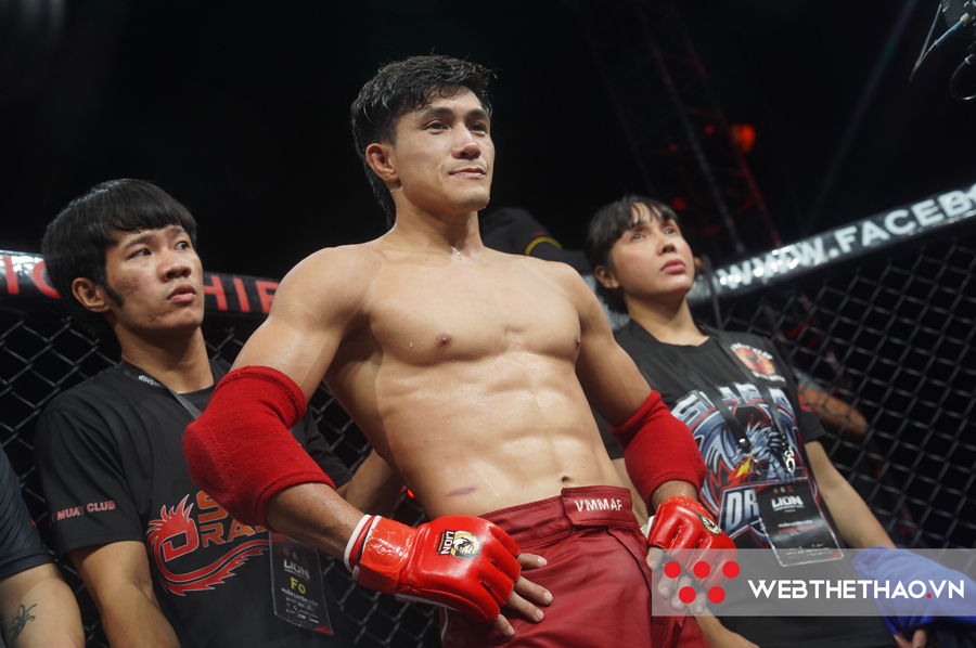 Hạng 60kg: Bể cá mập chờ đợi Nguyễn Trần Duy Nhất ở LION Championship