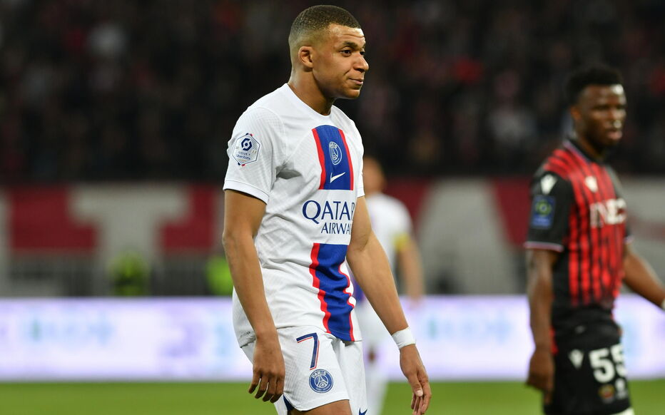 Mbappe hụt hơi bất thường ở PSG vì lý do gì? Mbappe hụt hơi bất thường ở PSG vì lý do gì?
