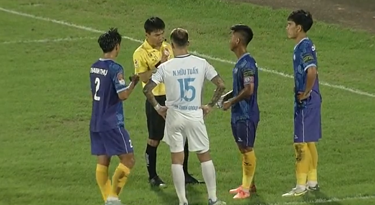 Trọng tài Trương Hồng Vũ không làm nhiệm vụ vòng 6 V.League 2023: Để xoa dịu dư luận? Trọng tài Trương Hồng Vũ không làm nhiệm vụ vòng 6 V.League 2023: Để xoa dịu dư luận?