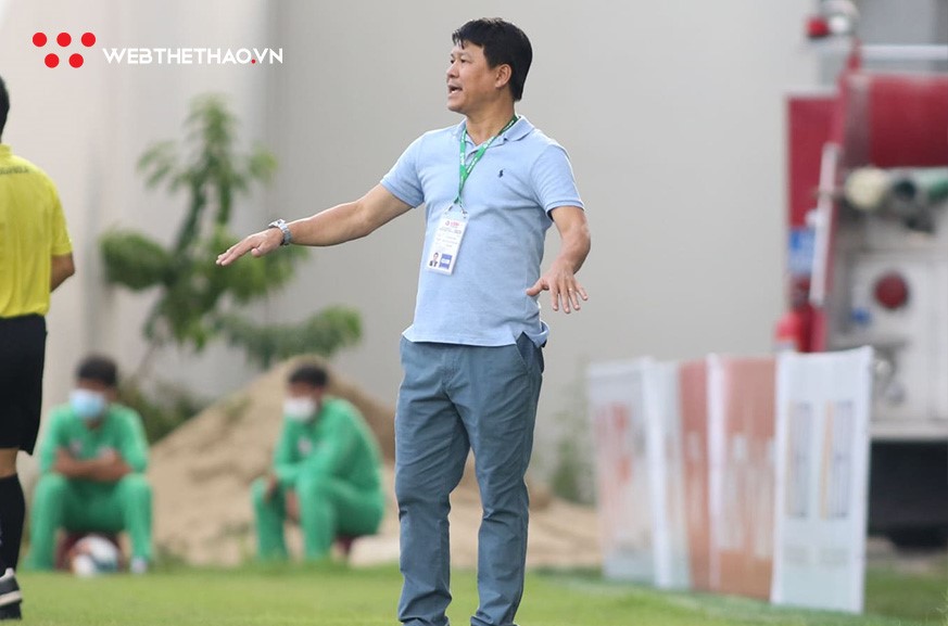 Phát ngôn “cứ gặp Hà Nội là thua trọng tài”, HLV Vũ Tiến Thành có thể nhận án phạt
