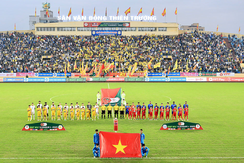 V.League 2023 chưa đi hết 1/4 mùa giải đã tính thuê trọng tài ngoại: Xót xa cho “Vua nội”