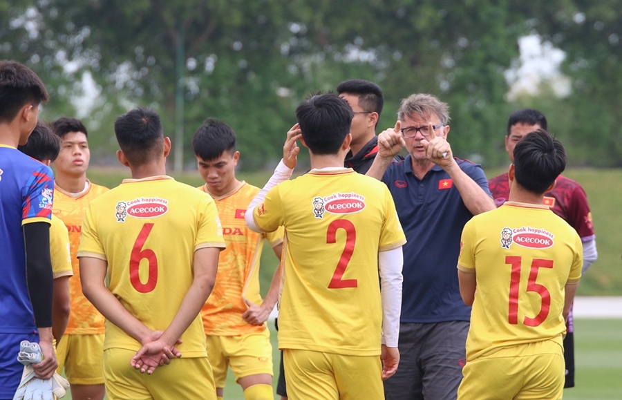 HLV Philippe Troussier công bố danh sách U22 Việt Nam dự SEA Games 32 HLV Philippe Troussier công bố danh sách U22 Việt Nam dự SEA Games 32
