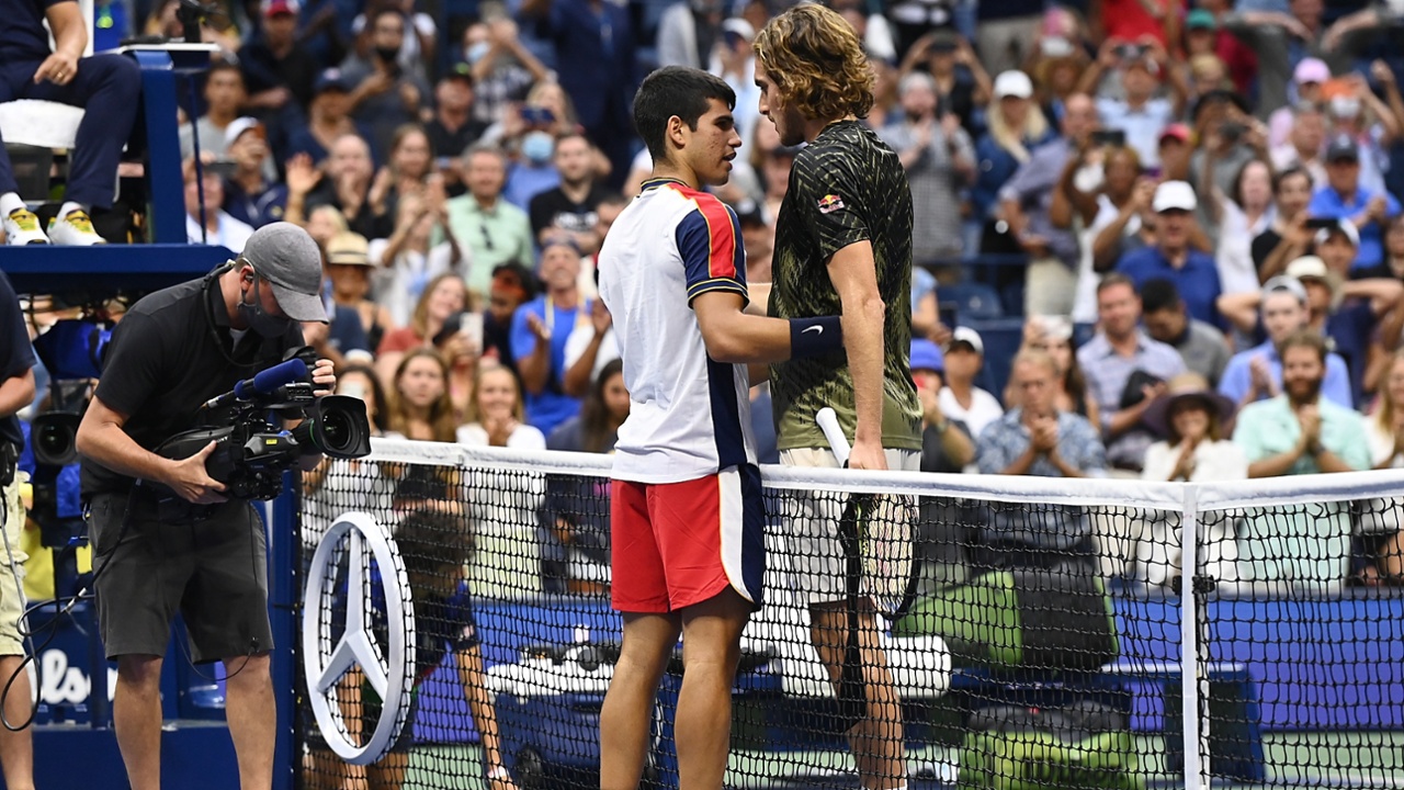 Tin tennis ngày 23/4: Alcaraz vào chung kết Barcelona Open, Djokovic bỏ
