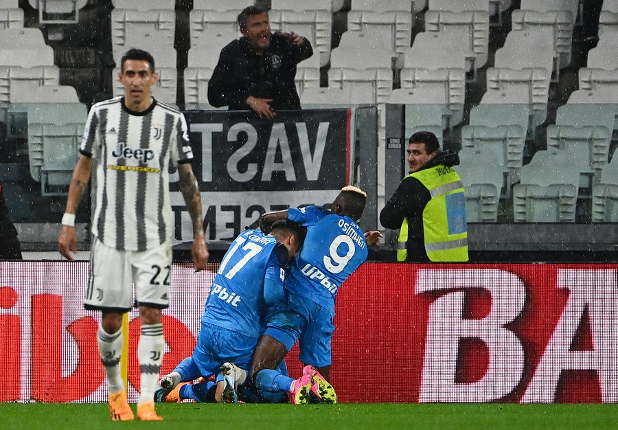 Hạ Juventus, Napoli tiến gần Scudetto hơn bao giờ hết Hạ Juventus, Napoli tiến gần Scudetto hơn bao giờ hết