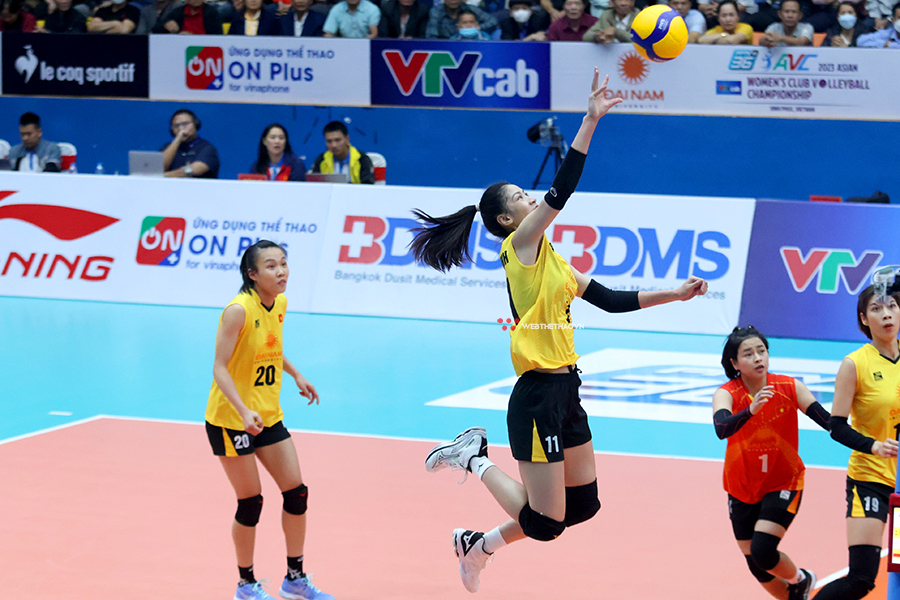 Đội tuyển bóng chuyền nữ Việt Nam thắng nghẹt thở ngày mở màn AVC Club 2023